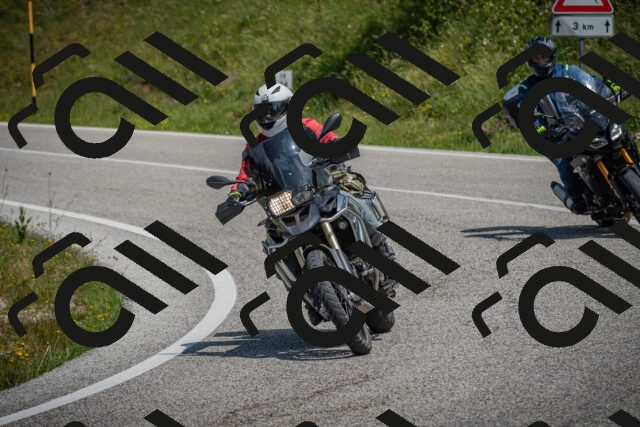 20250622115625-_5002487_am_