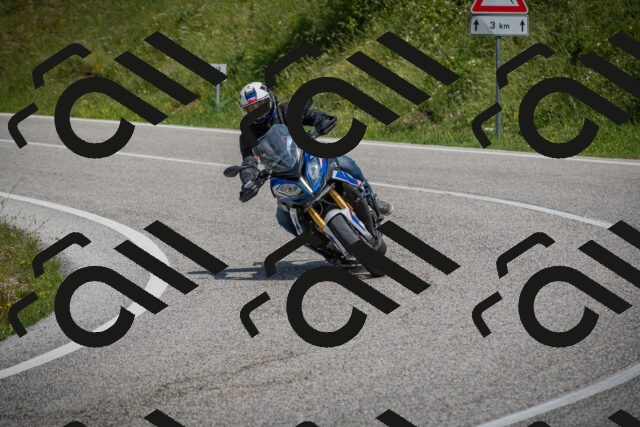 20250622115923-_5002494_am_