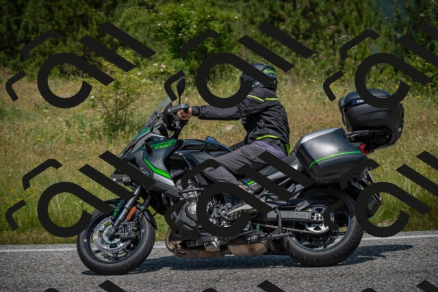 20250622120401-_5002560_am_