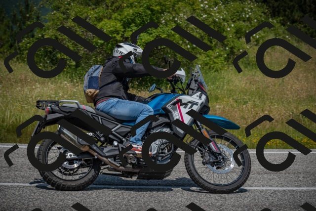 20250622120727-_5002565_am_