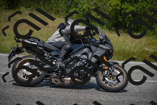 20250622120746-_5002570_am_