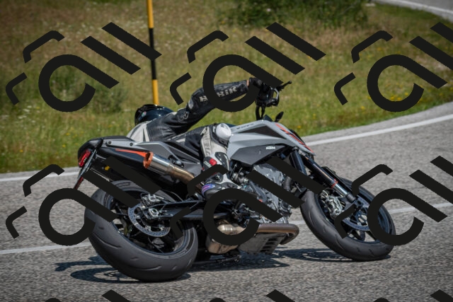 20250622120757-_5002576_am_