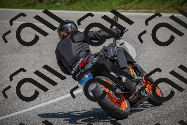 20250622120800-_5002583_am_