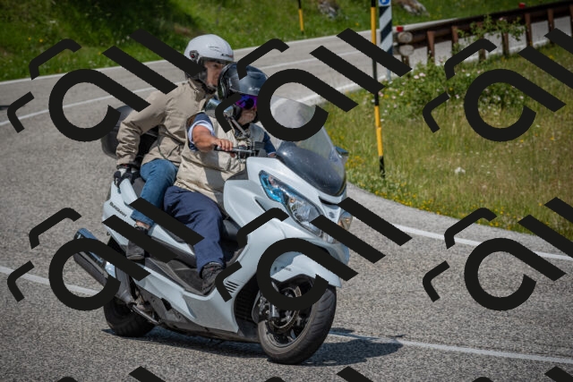 20250622121018-_5002605_am_