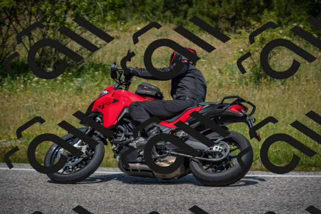 20250622121216-_5002640_am_