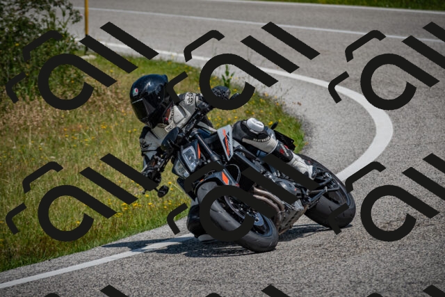 20250622121242-_5002646_am_