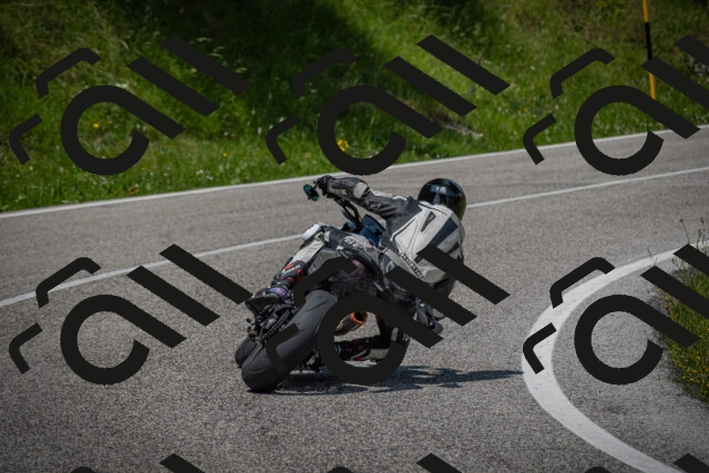 20250622121244-_5002650_am_