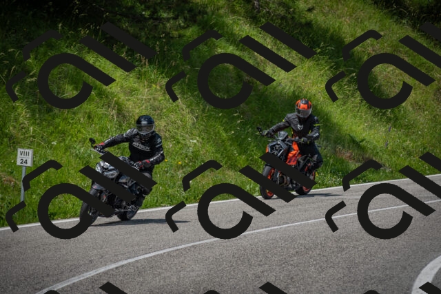 20250622121326-_5002656_am_