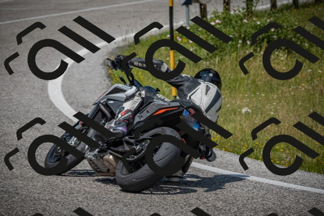 20250622121402-_5002677_am_