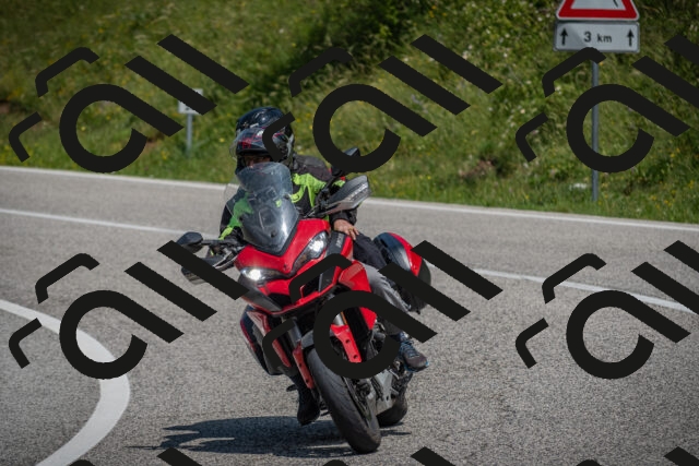 20250622121456-_5002680_am_