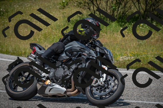 20250622121543-_5002688_am_