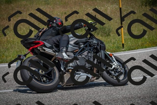 20250622121544-_5002689_am_