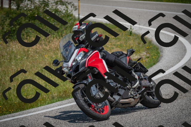 20250622121752-_5002716_am_