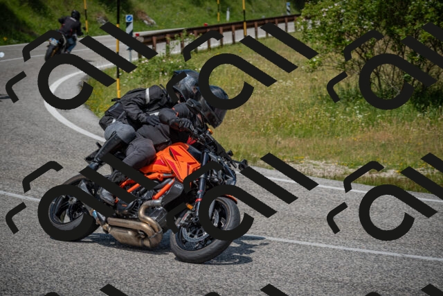 20250622121822-_5002731_am_