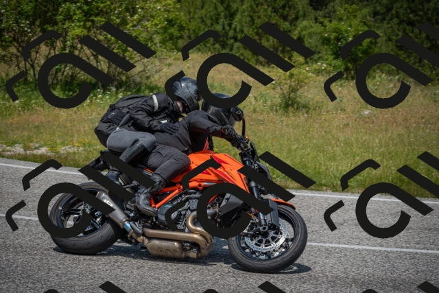 20250622121822-_5002732_am_