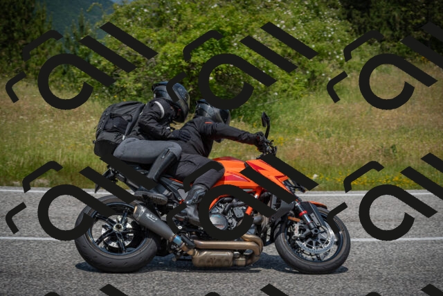 20250622121822-_5002733_am_