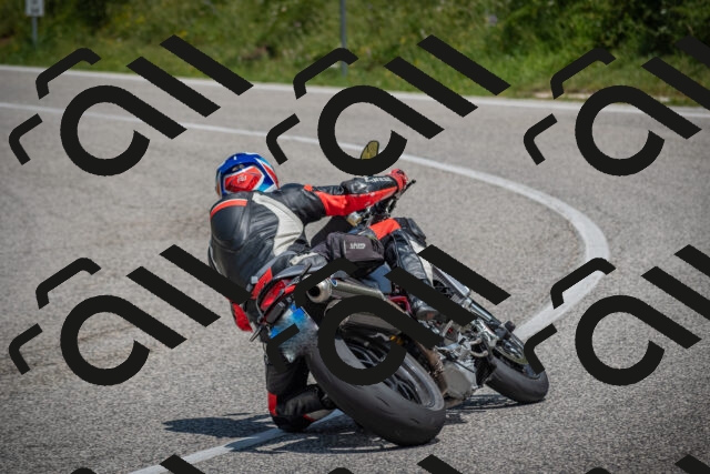 20250622121856-_5002744_am_