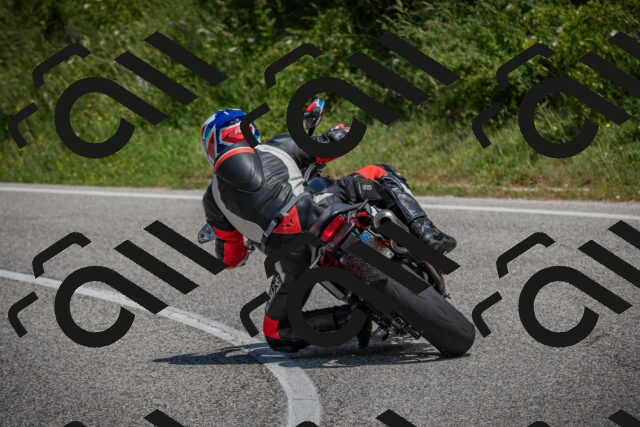 20250622121857-_5002745_am_