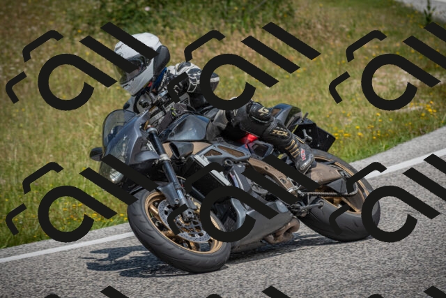 20250622122346-_5002760_am_