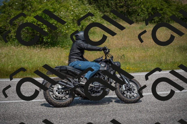 20250622123449-_5002820_am_