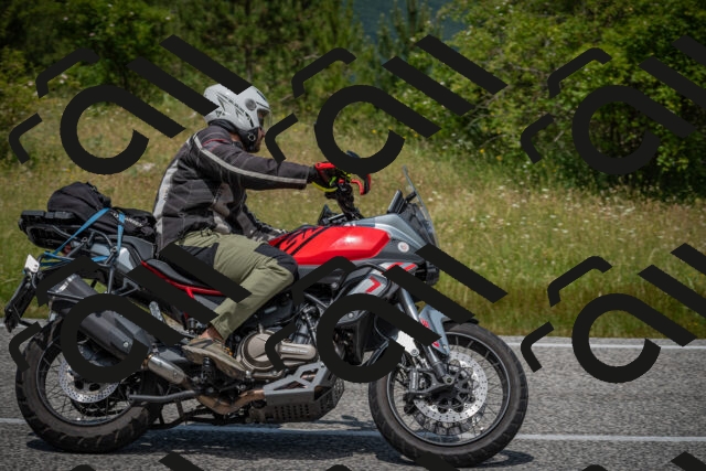 20250622123845-_5002830_am_