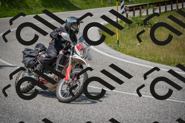 20250622123950-_5002849_am_