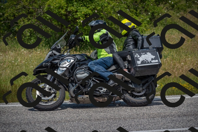 20250622124049-_5002855_am_