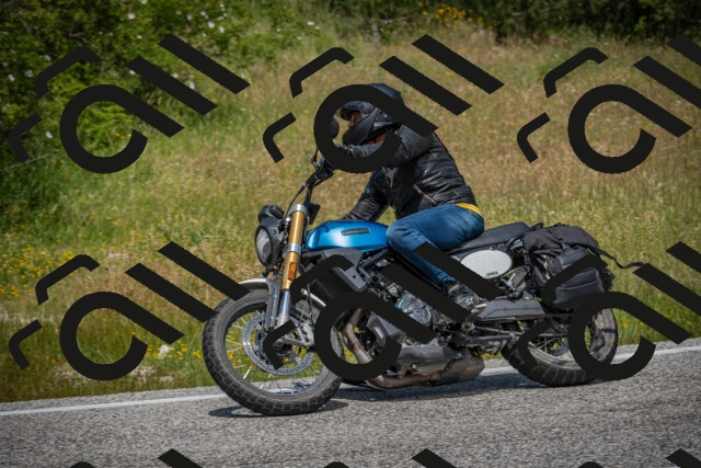 20250622124203-_5002858_am_