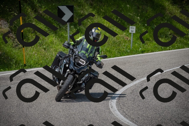 20250622124247-_5002861_am_