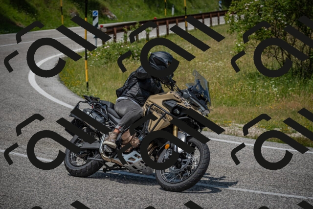 20250622124341-_5002881_am_