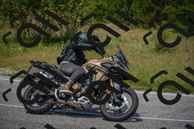 20250622124341-_5002882_am_