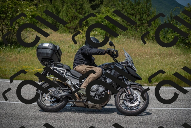 20250622124344-_5002886_am_