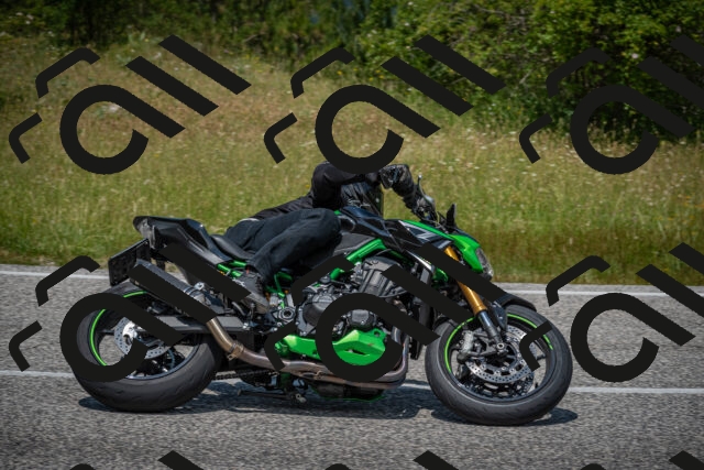 20250622124923-_5002912_am_