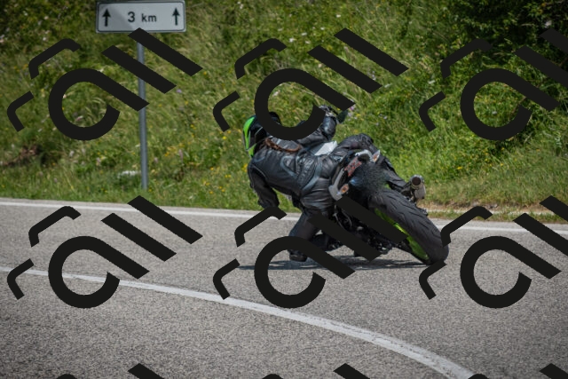 20250622124941-_5002933_am_