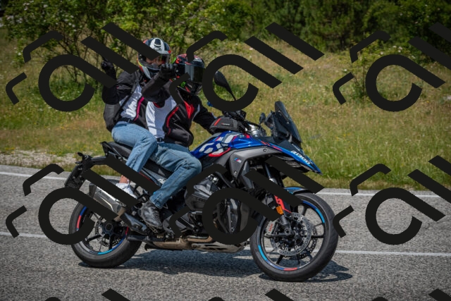 20250622124955-_5002937_am_