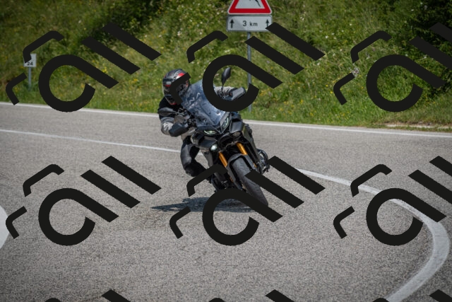 20250622125103-_5002940_am_