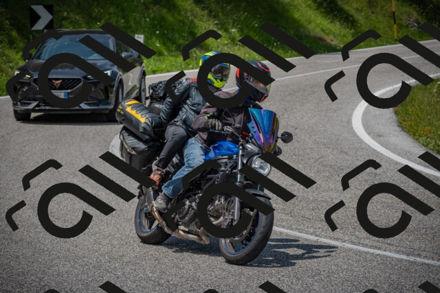 20250622125209-_5002945_am_