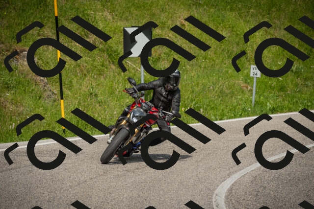 20250623100247-_5003030_am_