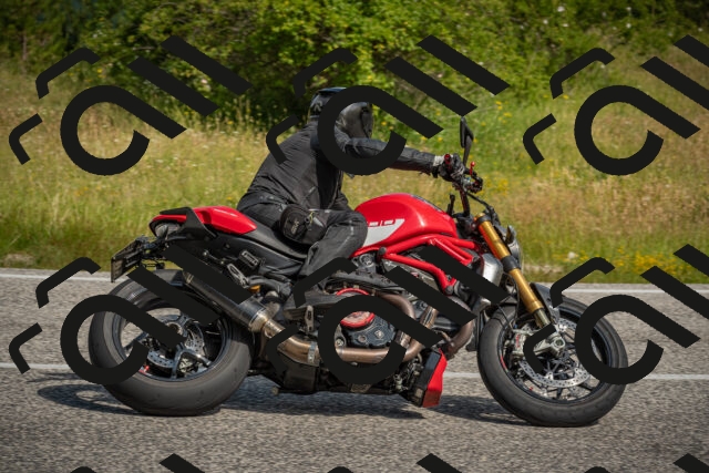 20250623100249-_5003033_am_