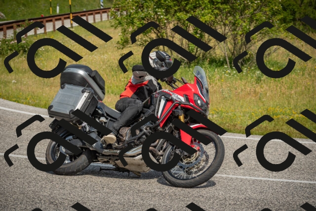 20250623100541-_5003042_am_