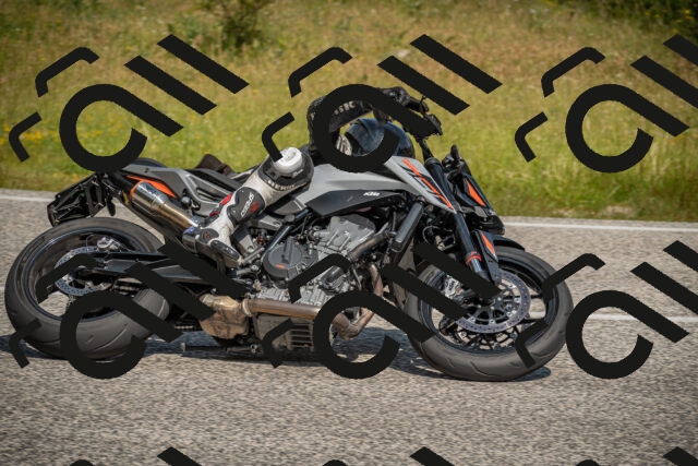 20250623103013-_5003302_am_