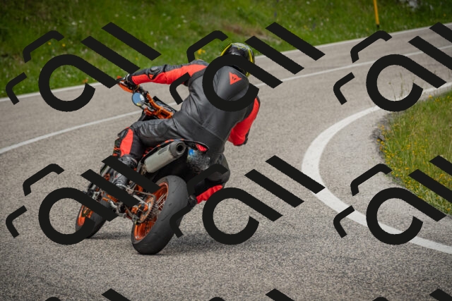 20250623124343-_5004808_am_