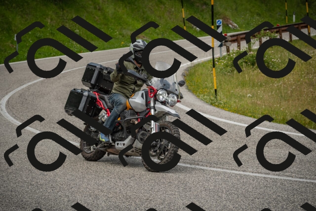 20250623124621-_5004833_am_