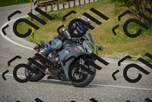 20250623124700-_5004841_am_