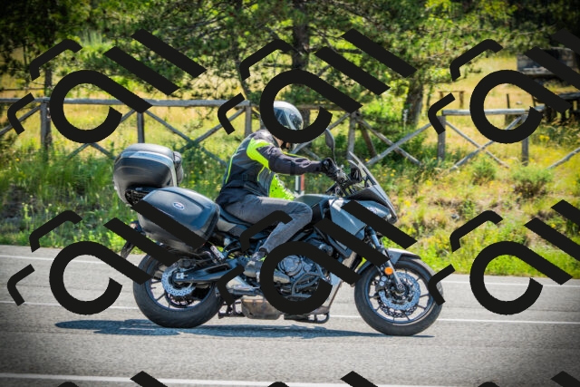 202506211046-DSC01999_c1_