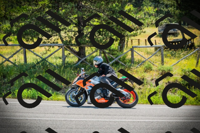 202506211048-DSC02011_c1_