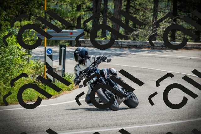 202506211202-DSC02472_c1_