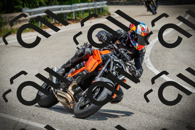 202506211300-DSC02830_c1_