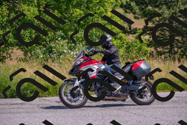 202506211033-DSC_3262_c4_