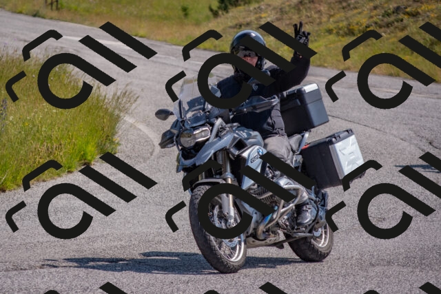 202506211033-DSC_3268_c4_